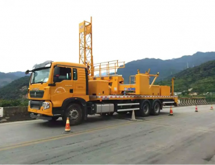 18米橋梁檢測車